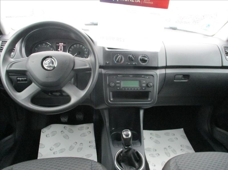 Škoda Fabia 1,2 TSI, klima, serv. kniha, - fotka 16 z 39