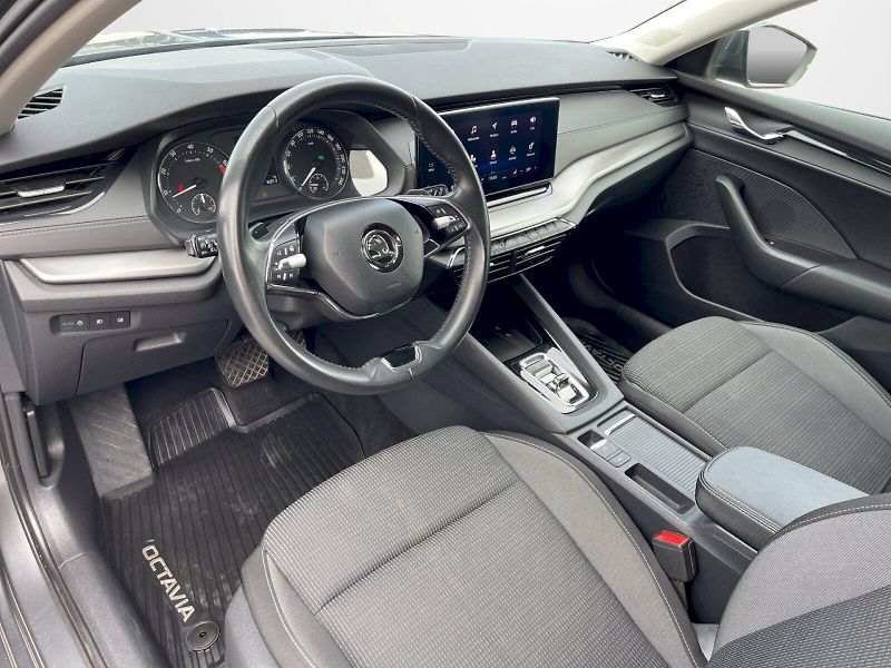 Škoda Octavia (2024) 1.5 TSI e-TEC 110kW DSG Select - fotka 5 z 35
