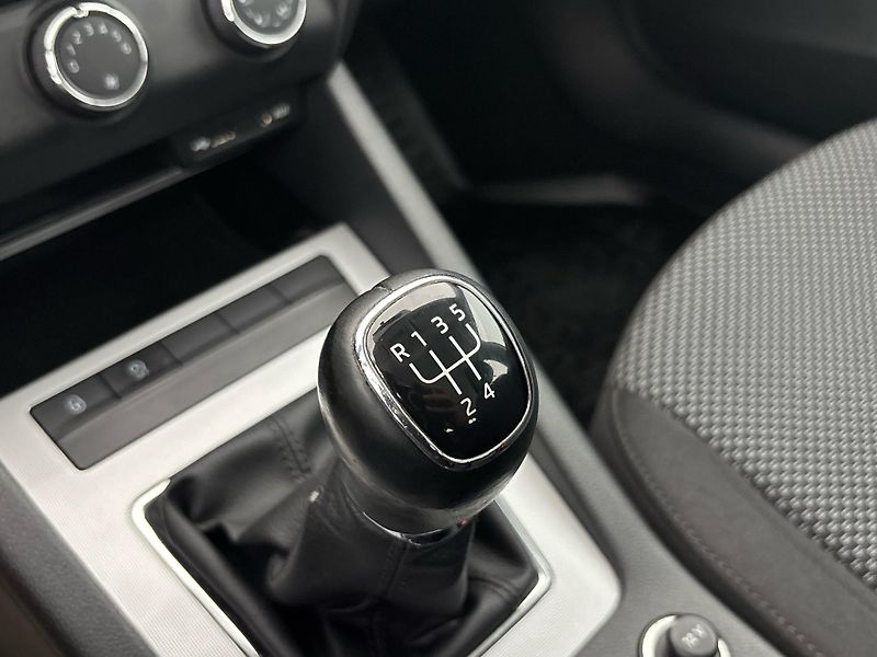 Škoda Octavia Ambition - fotka 20 z 28
