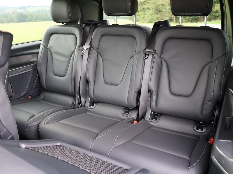 Mercedes-Benz Třídy V 2,0 300d 4Matic Long Exclusive - fotka 18 z 54