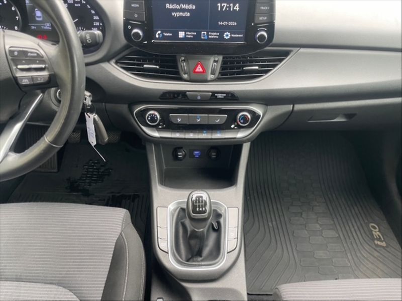 Hyundai i30 1,5 T MHEV Comf kombi 5d - fotka 10 z 11