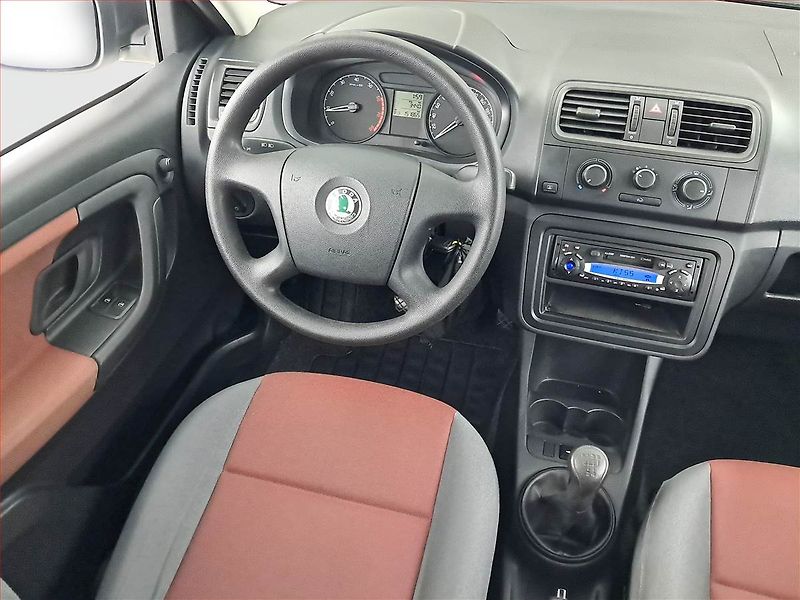 Škoda Fabia (2008) 1.2, po STK, pěkný stav - fotka 7 z 14