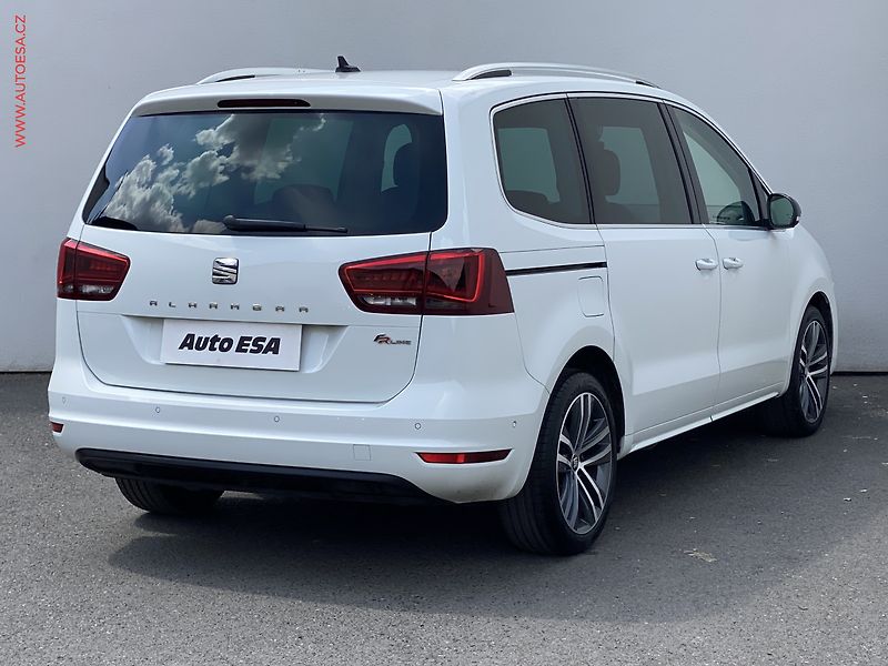 Seat Alhambra (2020) 2.0 TDi, FR-line, DSG, LED - fotka 4 z 18