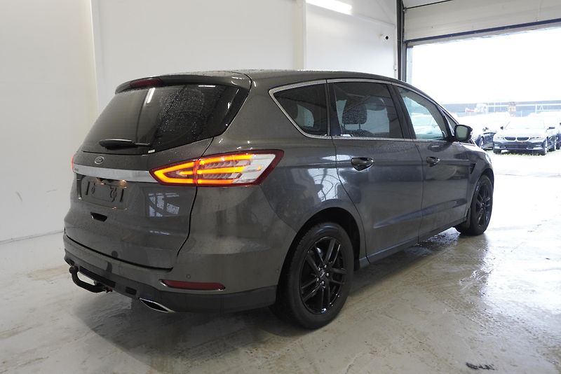 Ford S-MAX 2.0 ECOBLUE TIATNIUM,139 000KM - fotka 6 z 30