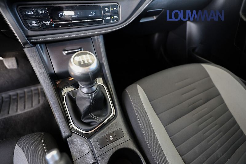 Toyota Auris ACTIVE TREND - fotka 8 z 19