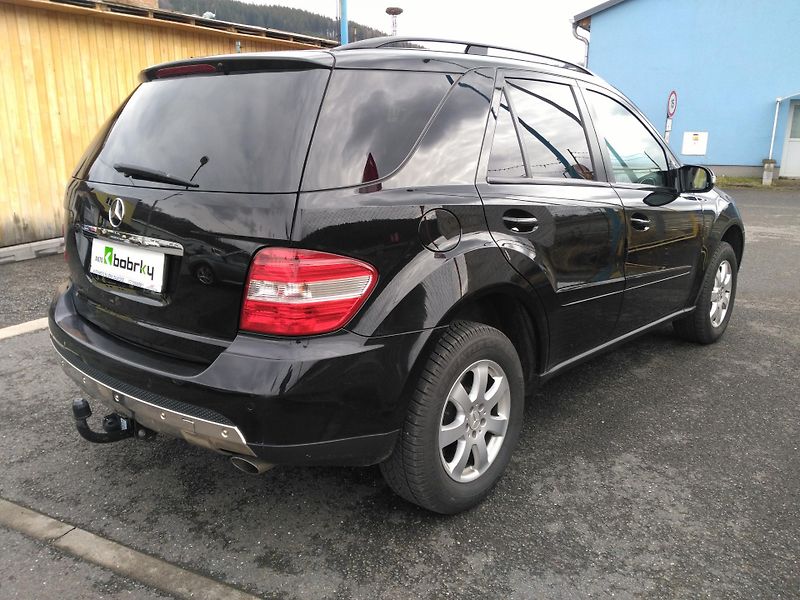 Mercedes-Benz Třídy M ML 280 CDI /140 kW/ - fotka 3 z 38