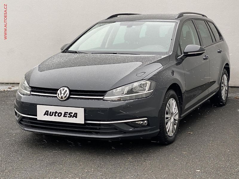 Volkswagen Golf (2019) 1.6 TDi, Comfortline, DSG - fotka 3 z 17