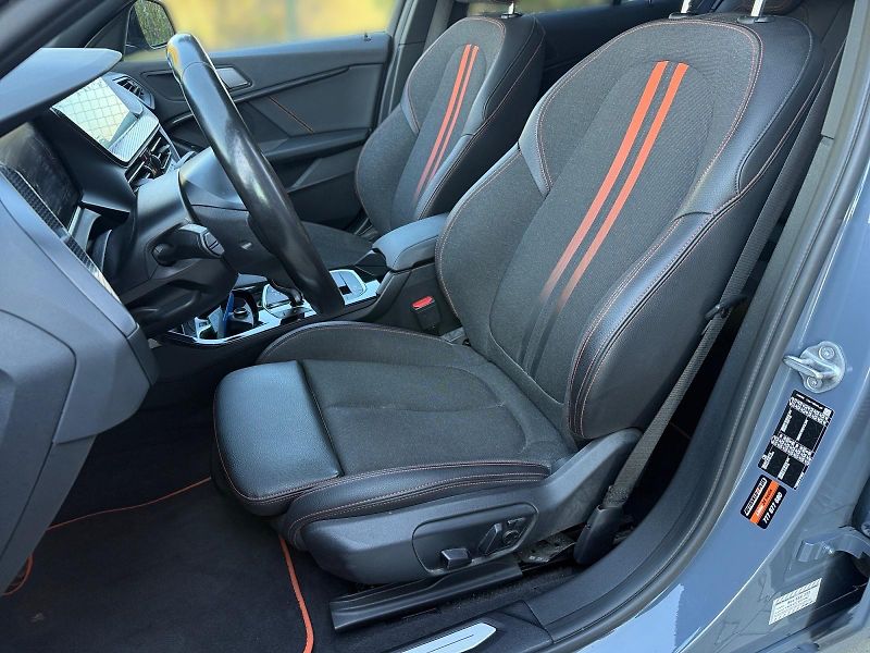 BMW Řada 1 (2022) 120d 140kW CZ DPH - fotka 7 z 11