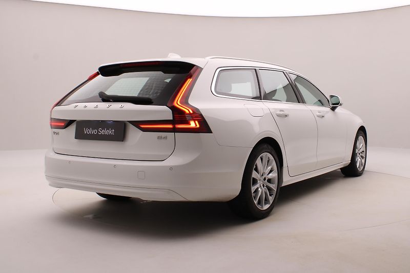 Volvo V90 B4 MOMENTUM AUT CZ - fotka 13 z 47