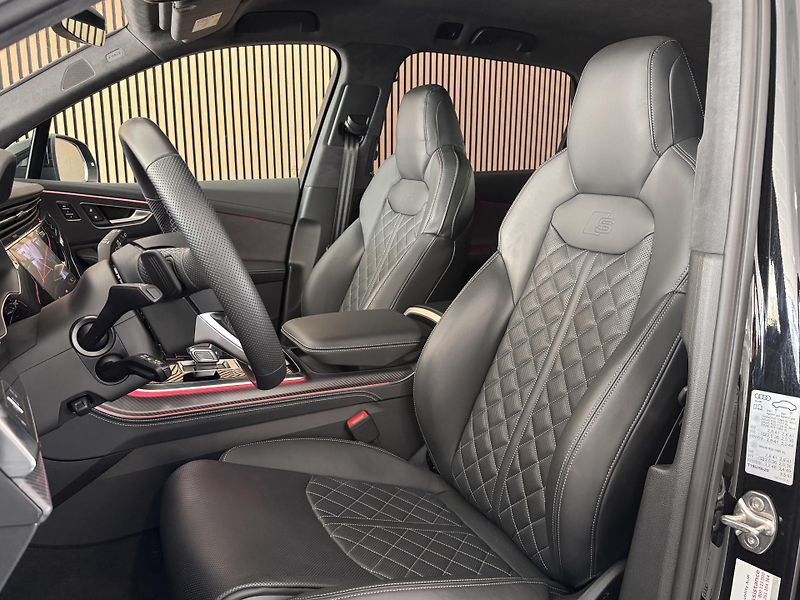 Audi SQ7 Laser B&O-Adv Masáž Night-Vis. - fotka 9 z 36