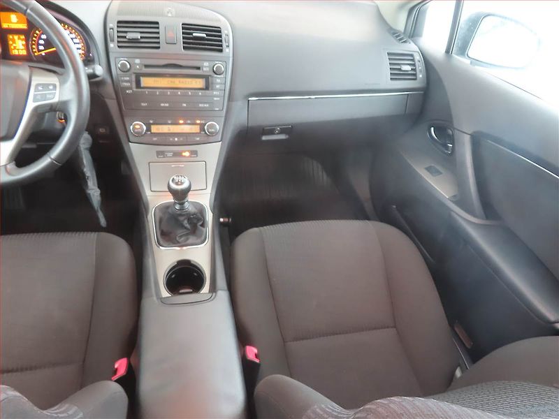 Toyota Avensis (2009) 1.8 Valvematic, ČR,1.maj - fotka 8 z 16