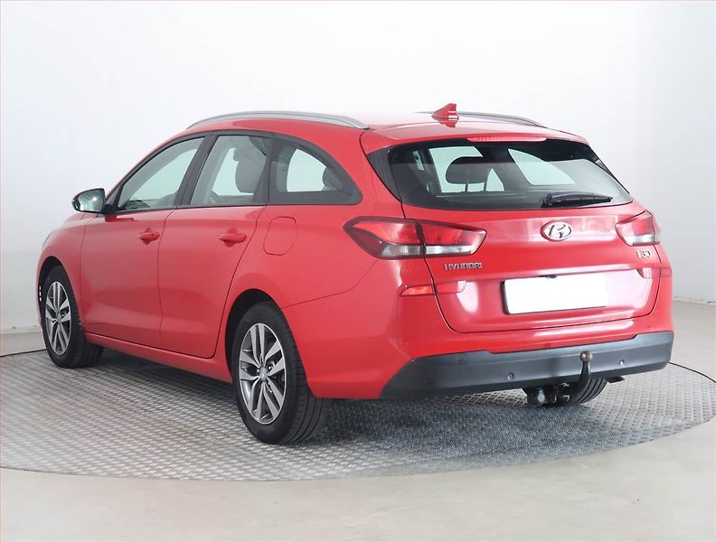 Hyundai i30 (2020) 1.4 T-GDI, ČR,1.maj - fotka 4 z 17