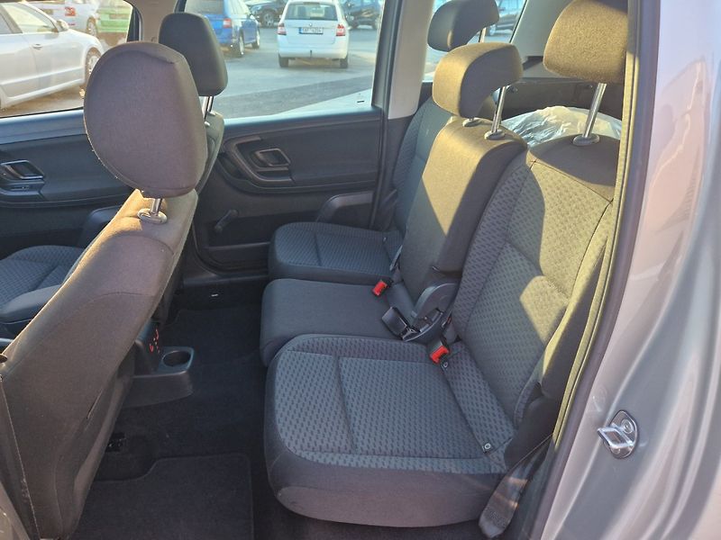 Škoda Roomster (2013) STYLE 1.2 TSI 63kW - fotka 11 z 20
