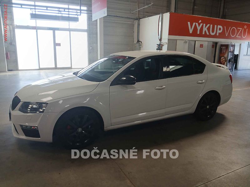Škoda Octavia (2016) 2.0 TDI, 2.maj,ČR, bixen - fotka 1 z 3