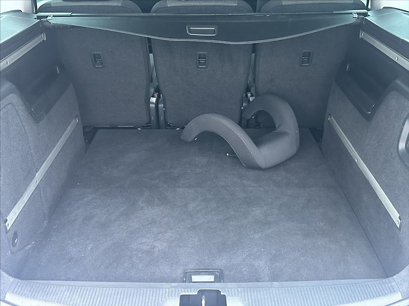 Volkswagen Sharan 2,0 TDI 140PS  Comfortline DSG - fotka 38 z 48