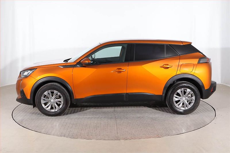 Peugeot 2008 (2020) 1.2 PureTech, Serv.kniha, Navi - fotka 3 z 26