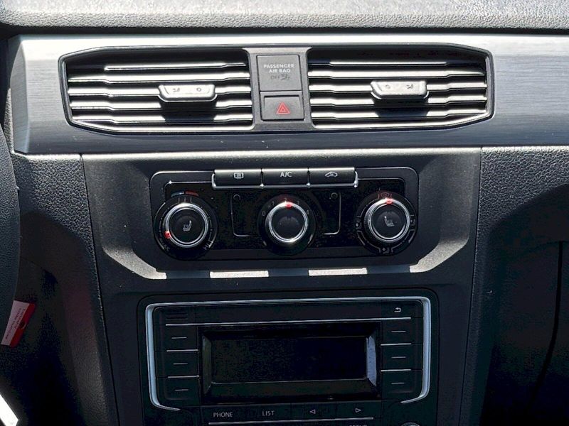 Volkswagen Caddy (2017) Kombi 1,2 TSI - fotka 25 z 30