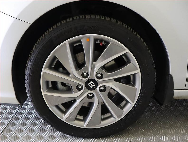 Hyundai i30 (2020) Komfort 1.4 T-GDI, ČR,1.maj - fotka 15 z 23