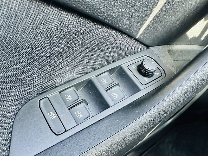 Škoda Kamiq Top Selection 1,0 TSI 85kW MT6 - fotka 18 z 29