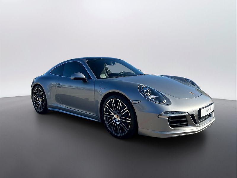 Porsche 911 4S - fotka 8 z 30