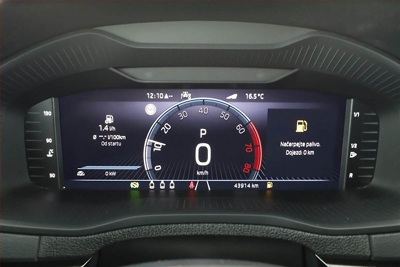 Škoda Karoq (2023) Sportline 1.5 TSI - fotka 8 z 19
