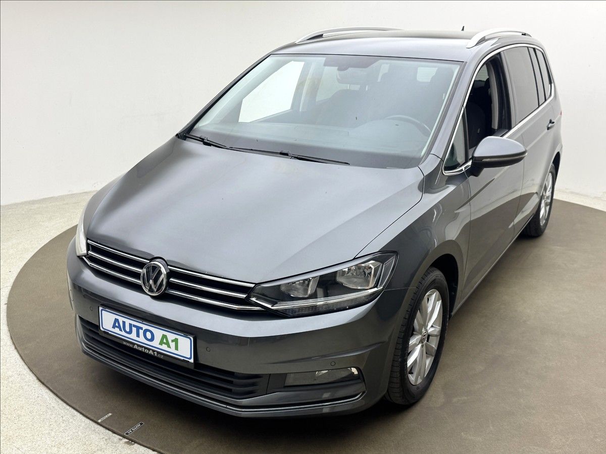 Volkswagen Touran 2,0 110kW DSG 5-MÍST TAŽNÉ ČR