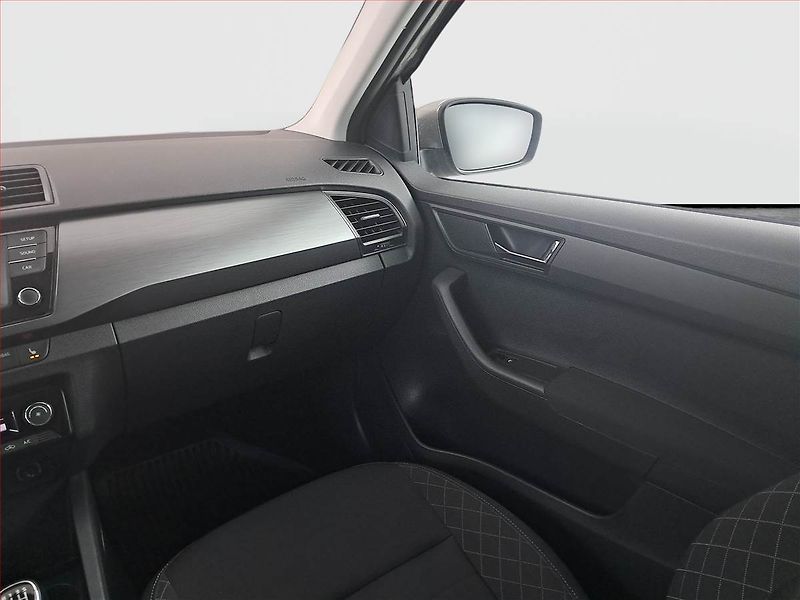 Škoda Fabia (2017) 1.2 TSI, Bi-Xenony, Tempomat - fotka 8 z 18