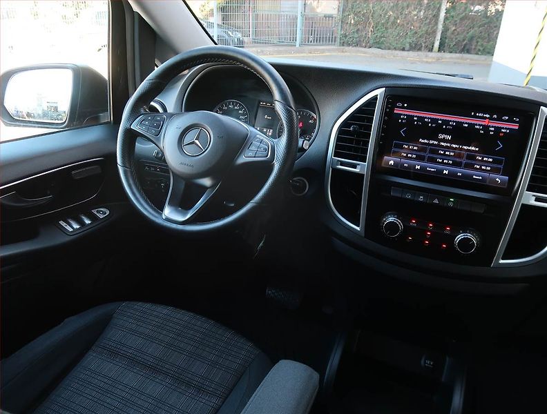 Mercedes-Benz Vito (2017) 119 CDI 4x4, Bus, 8Míst, ČR - fotka 7 z 21