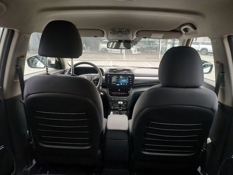 KGM Tivoli 1.5T Style 2WD, MT, SKLADEM - fotka 10 z 31