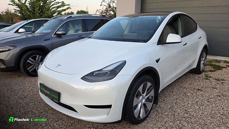 Tesla Model Y (2023) Berlín | LFP | Tažné 1600kg - fotka 3 z 10