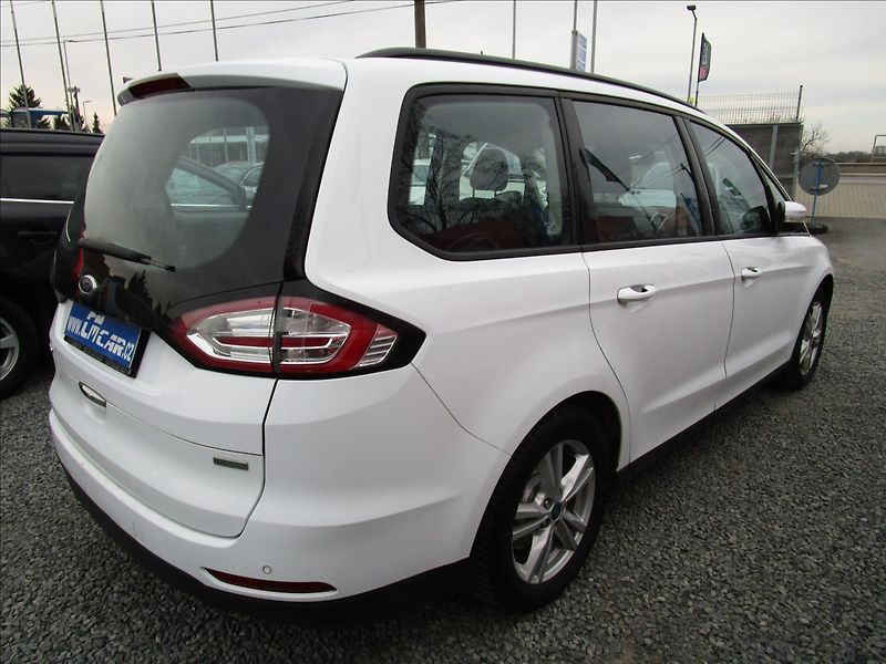 Ford Galaxy 1.5 EcoBoost, aut. Klima, 7 mí - fotka 4 z 46