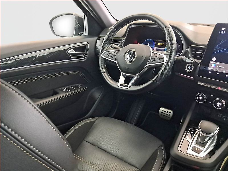 Renault Arkana (2023) Intens E-Tech - fotka 7 z 24