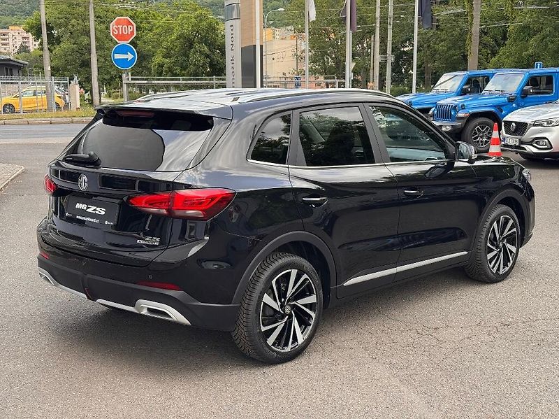 MG ZS (2026) 1,5l Hybrid + (197k) Exclusive - fotka 10 z 37