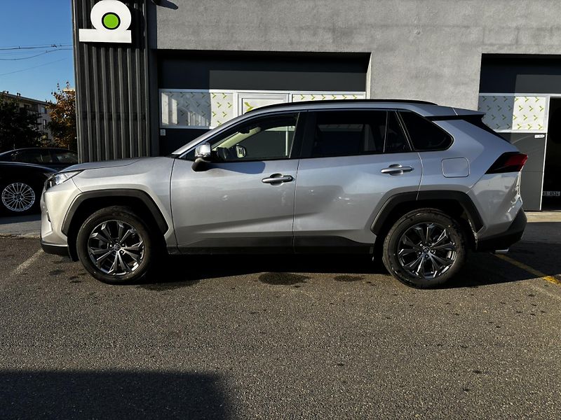 Toyota RAV4 (2024) Comfort 2.5 Hybrid (160 kW) - fotka 5 z 13