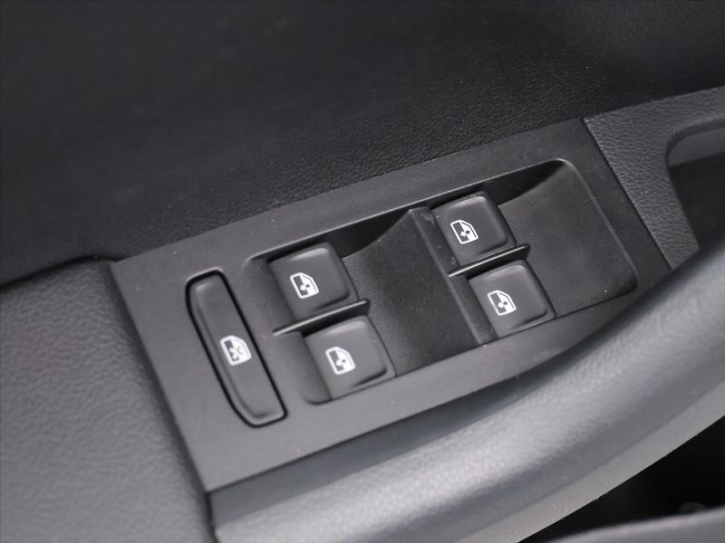 Škoda Octavia 2,0 TSI RS Challenge 1.Maj. - fotka 14 z 28