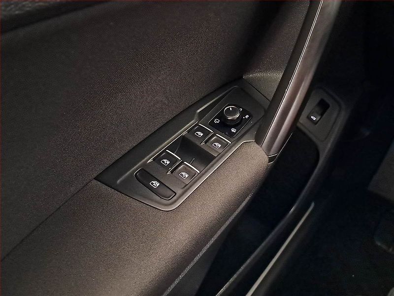 Volkswagen Tiguan (2018) 2.0 TDI, 4X4, Automat - fotka 18 z 19