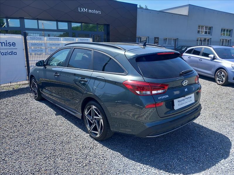 Hyundai i30 1,5 T-GDI MH MT N-LINE - fotka 6 z 24
