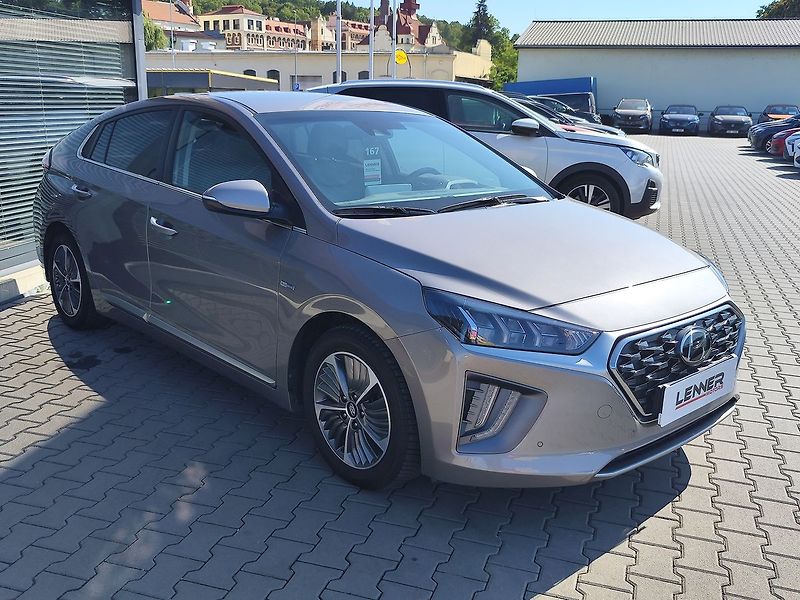 Hyundai Ioniq 1.6 GDI/104kW MY20 Style PHEV - fotka 3 z 37
