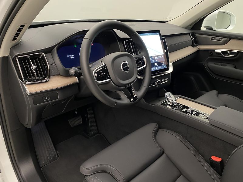 Volvo XC90 B5 AWD BRIGHT PLUS AUT CZ 7m - fotka 4 z 56