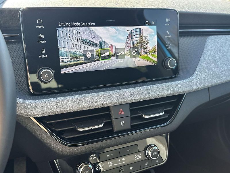 Škoda Scala (2024) 1.0 TSI DSG Selection - fotka 23 z 31