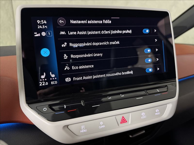 Volkswagen ID.3 Pro 1st Edition IQ Light ACC - fotka 28 z 49