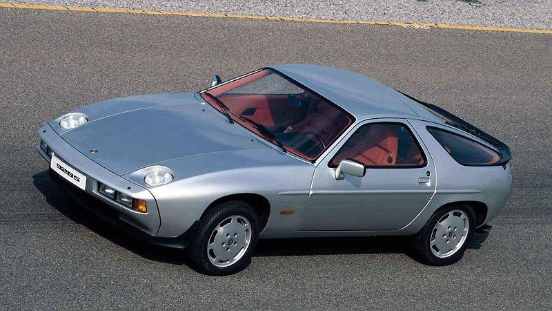 Porsche 928 GTS.