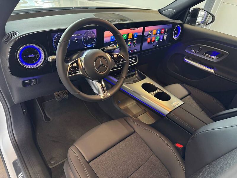 Mercedes-Benz GLB (2026) 250+ s technologií EQ - fotka 2 z 6
