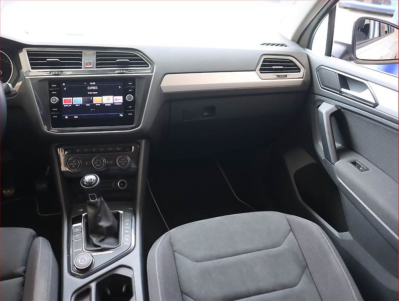 Volkswagen Tiguan (2018) 2.0 TDI, 4X4, Navi, Tempomat - fotka 8 z 20