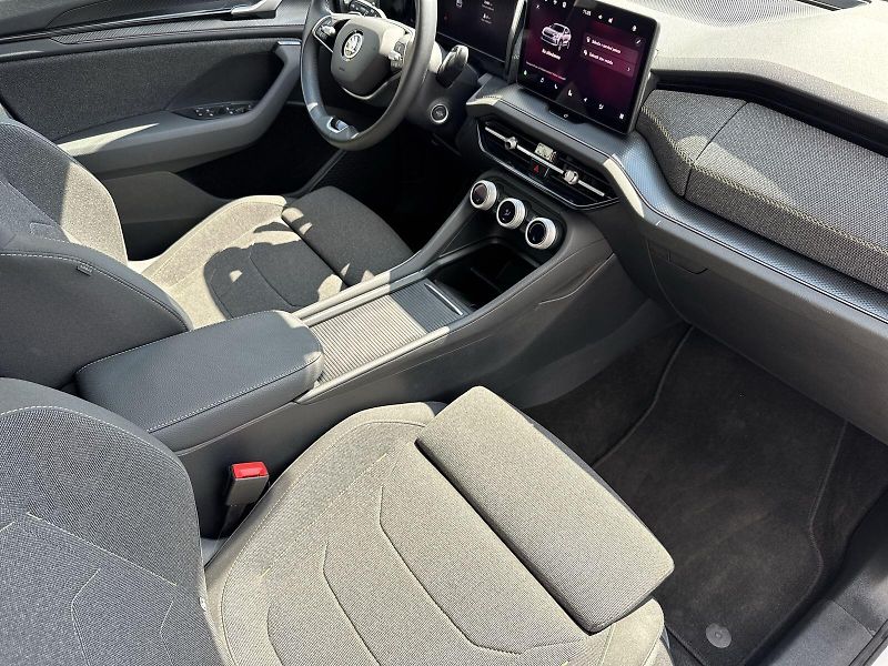 Škoda Kodiaq (2024) 2.0 TDI DSG Selection - fotka 9 z 30