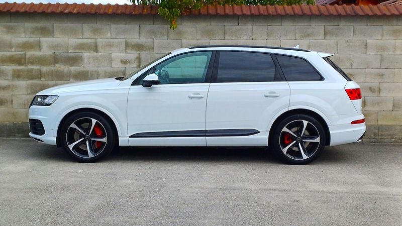 Audi SQ7 S-LINE 4.0 TDI 320kW 7míst. - fotka 8 z 50