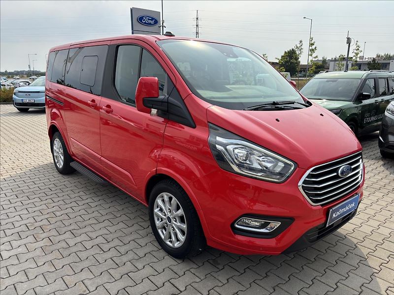 Ford Tourneo Custom 2,0 EcoBlue 125Wk Titanium L1 - fotka 7 z 37