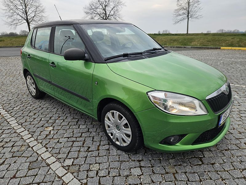 Škoda Fabia (2010) 1.6TDI 66KW, PĚKNÝ STAV, SPLÁT - fotka 4 z 30