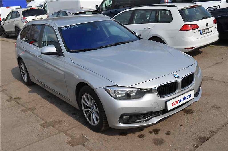 BMW Ostatní (2016) 316D TOURING AT - fotka 3 z 24