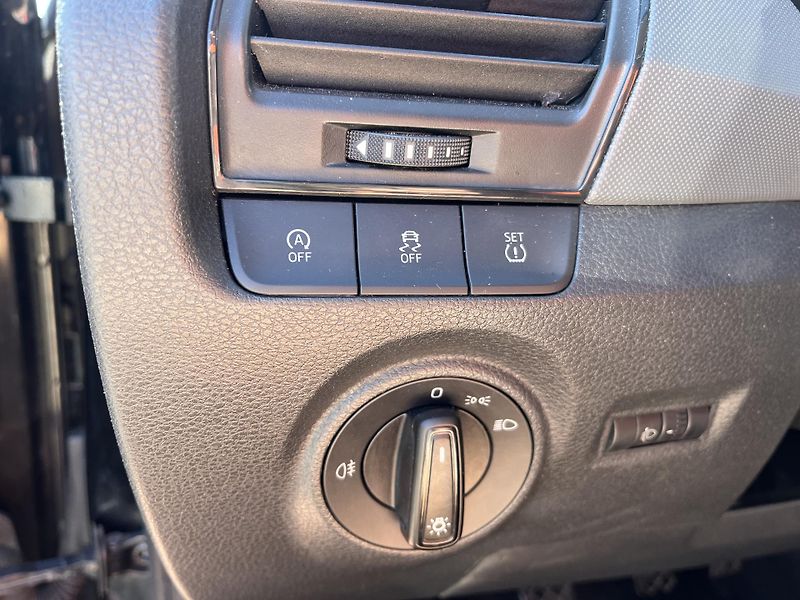 Škoda Fabia 1.0 MPi 55 kW - fotka 22 z 29